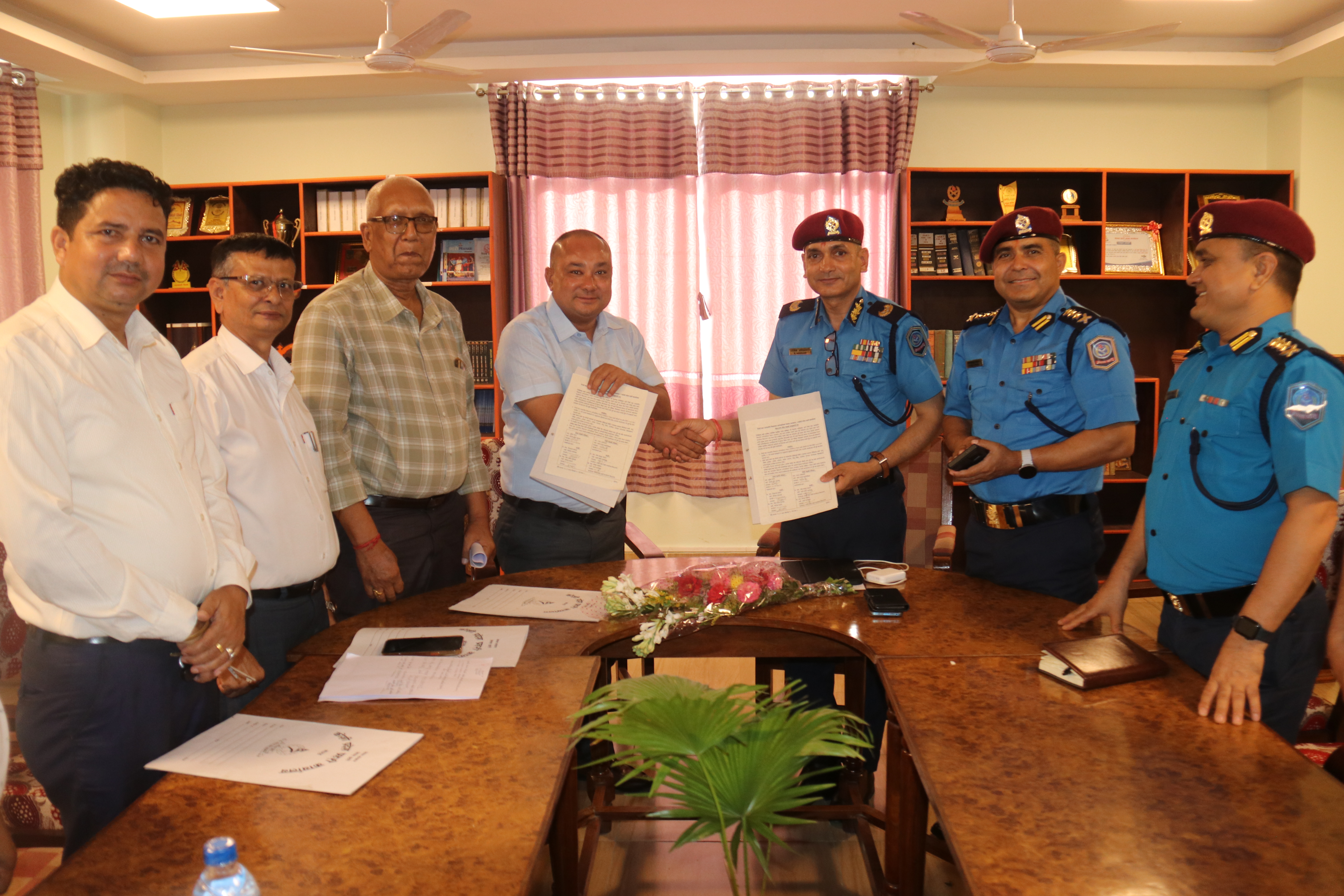 निजी तथा आवासीय विद्यालय अर्गनाईजेशन नेपाल (प्याब्सन)  संग समझदारी-पत्रमा हस्ताक्षर