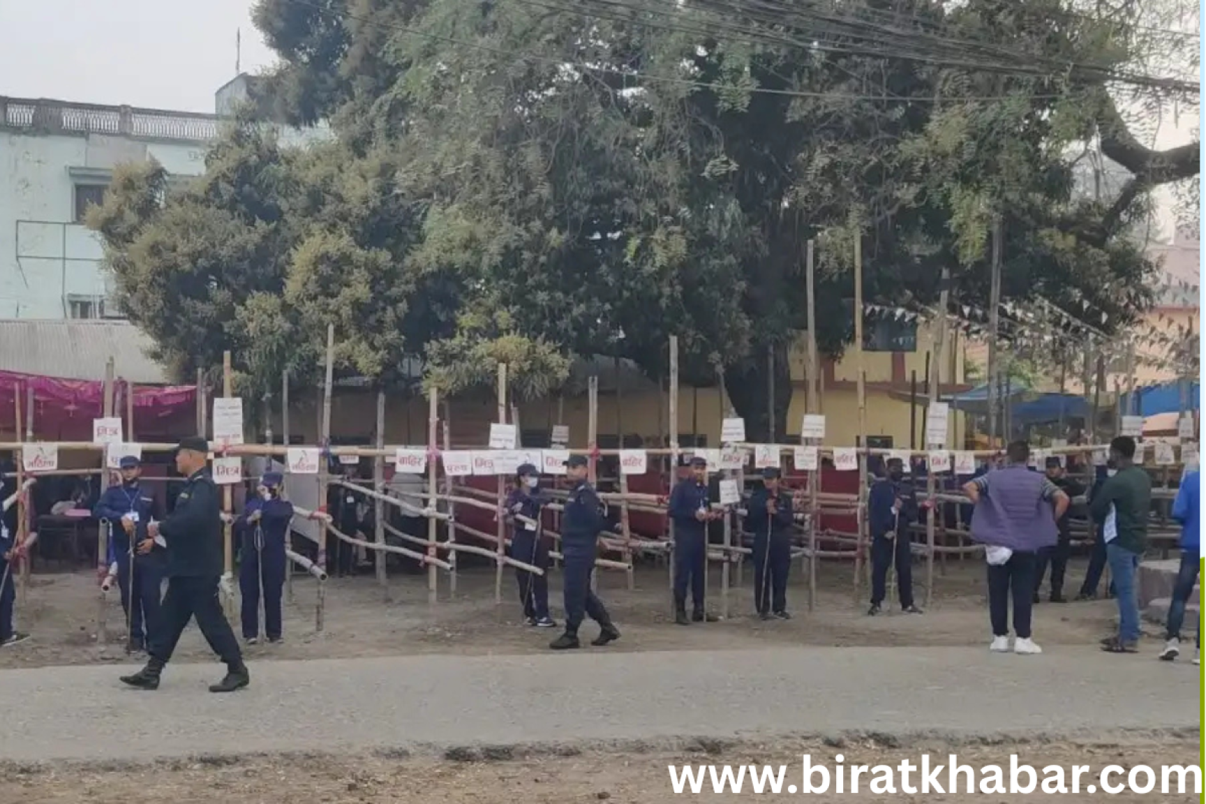 कोशी प्रदेशमा ३५ लाखभन्दा बढी मतदाताले मतदान गर्दै 4  कोशी