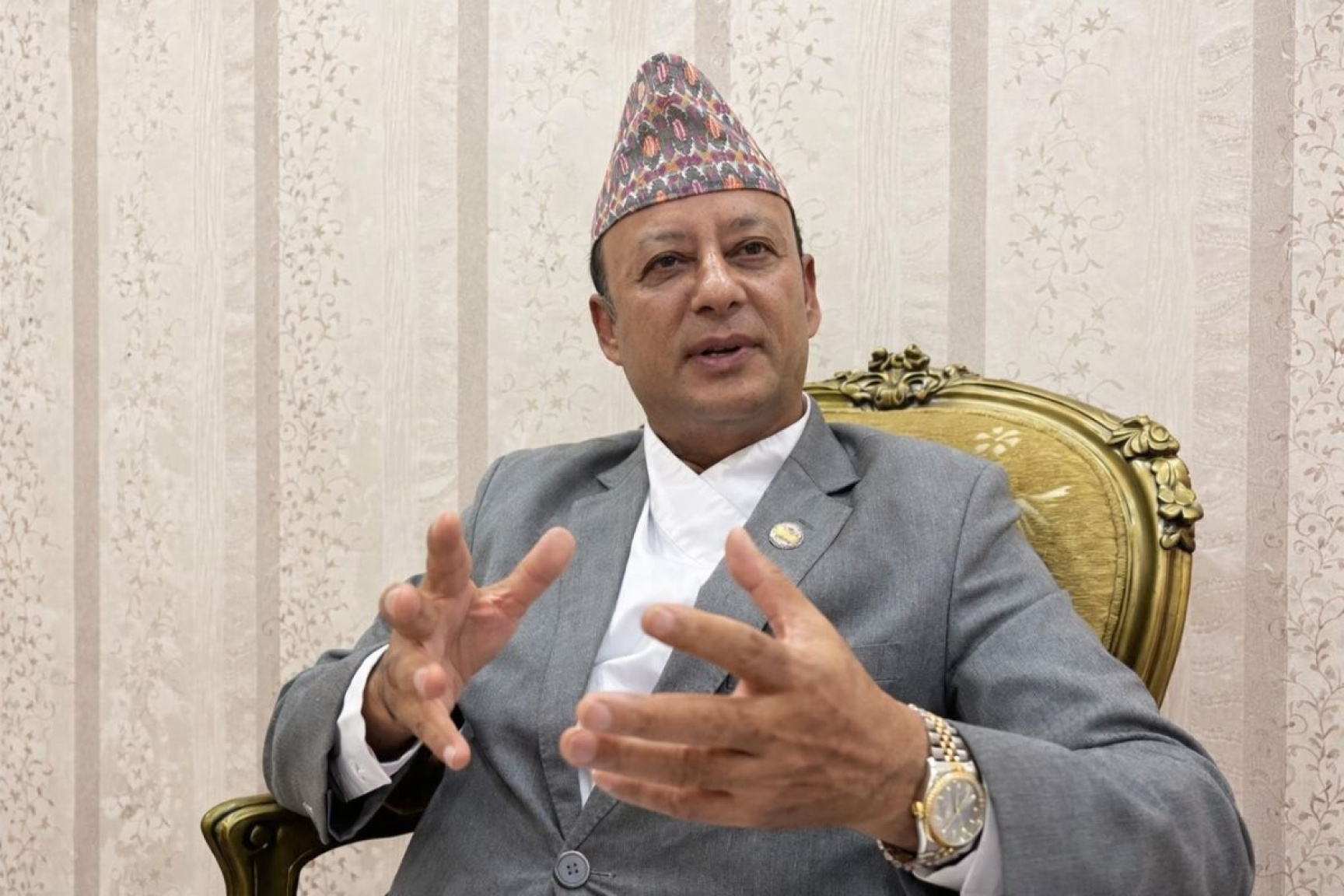 कांग्रेस नेता एवं पूर्वमन्त्री दीपक खड्का पक्राउ