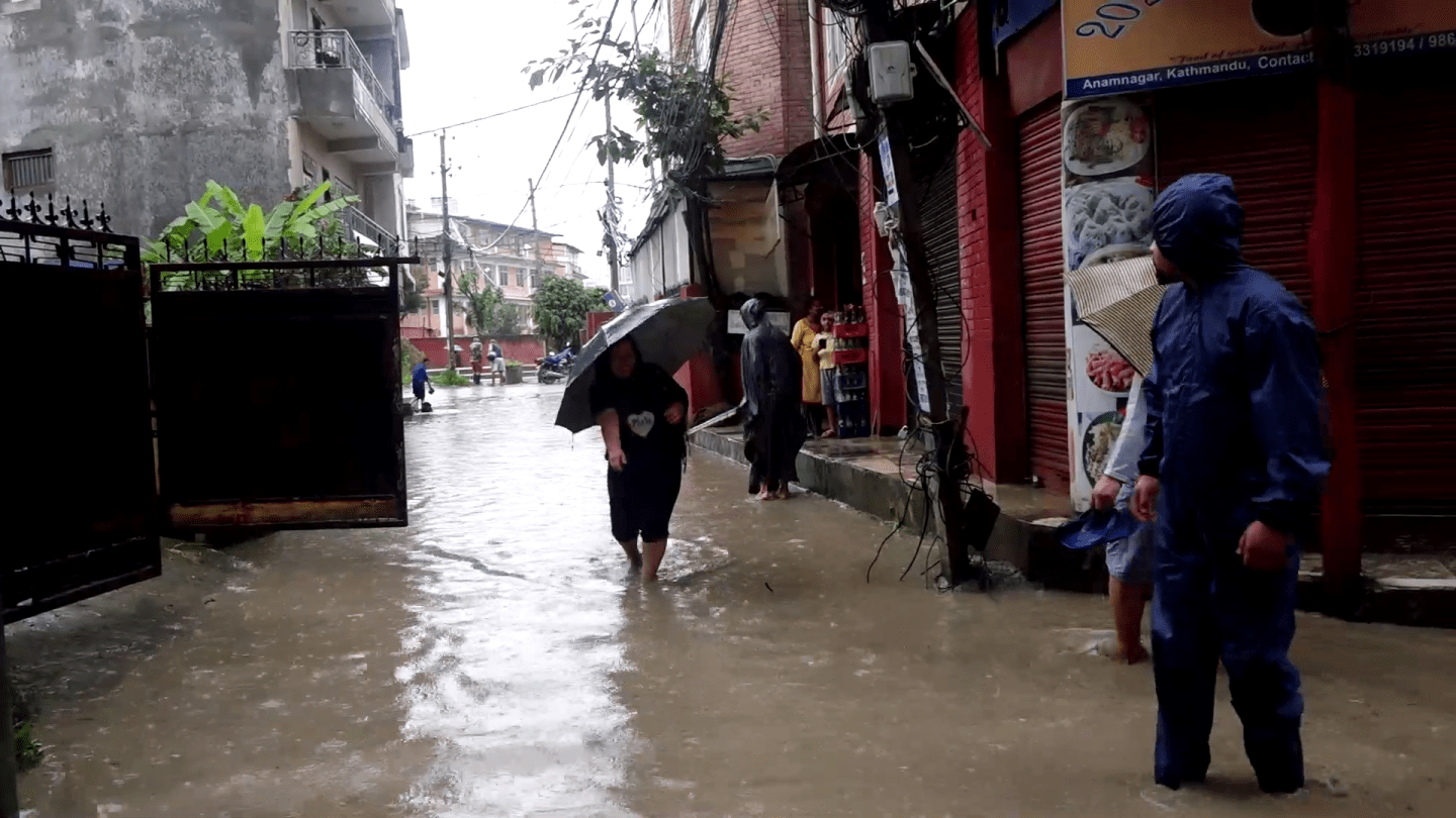 भारीका वर्षाका कारण राजधानी काठमाडौंसहित देशका विभिन्न ठाउँ जलमग्न